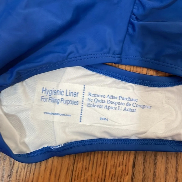 Tommy Hilfiger Ruched Tummy-Control One-Piece Swimsuit Blue size 6 NWT - Picture 6 of 6